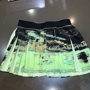Adidas tennis skirt. Size small